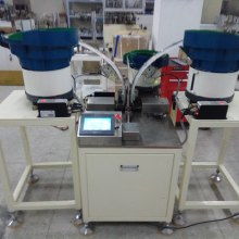 浙江臺州市黃巖勤達工藝品廠 專注于鉛筆、木桶、拉簧人等木工藝品生產