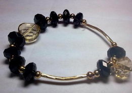 卡通化妝鏡與水晶首飾的時尚商機 批發(fā)零售全解析